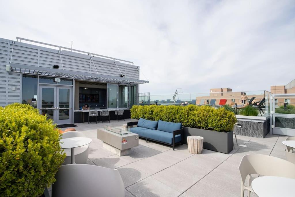 Gorgeous 1 Bedroom At Clarendon With Gym And Rooftop Arlington Exterior photo