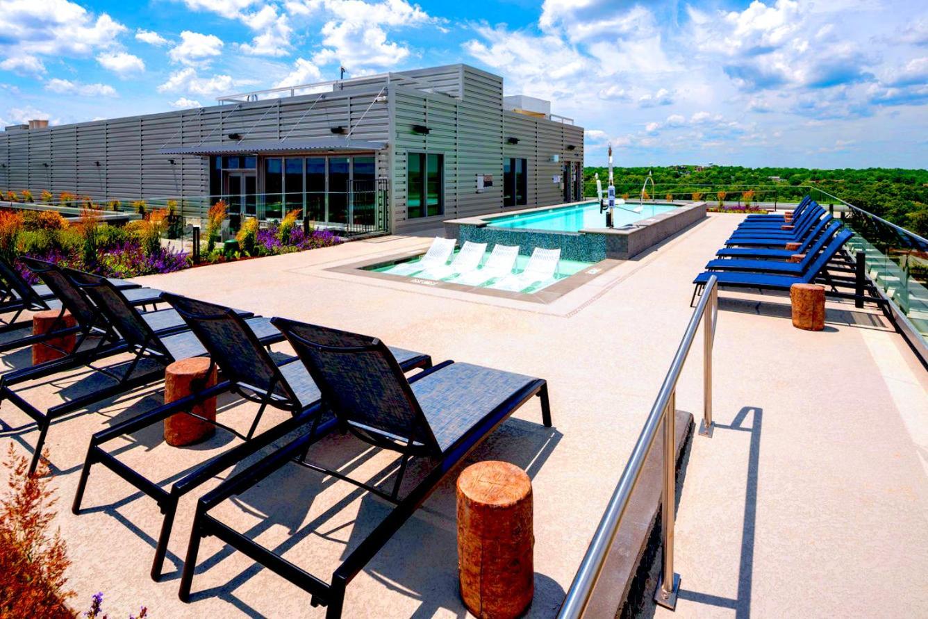 Gorgeous 1 Bedroom At Clarendon With Gym And Rooftop Arlington Exterior photo